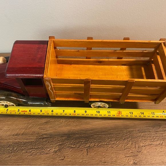 New Wooden decor truck (vintage style) - Picture 4 of 6